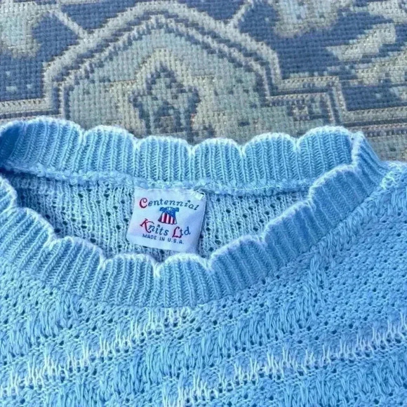 Vintage Centennial Knits Ltd Blue Scallop neck wavy 3D design white Medium 90s - Picture 4 of 9